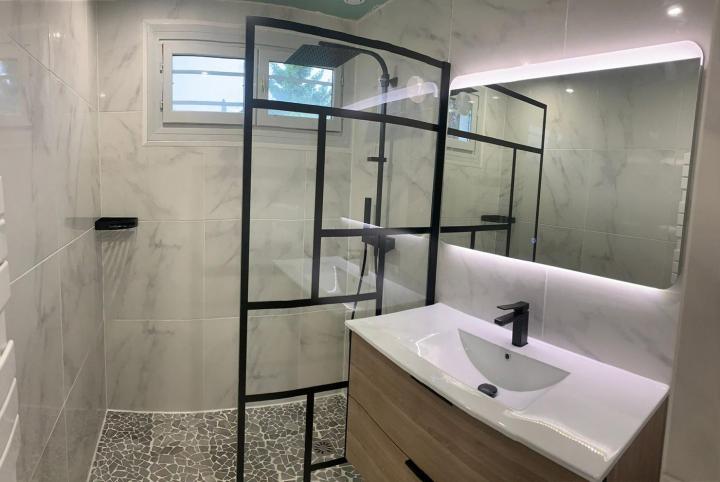 Réalisation de salle de bains clé en main Corbeil-Essonnes